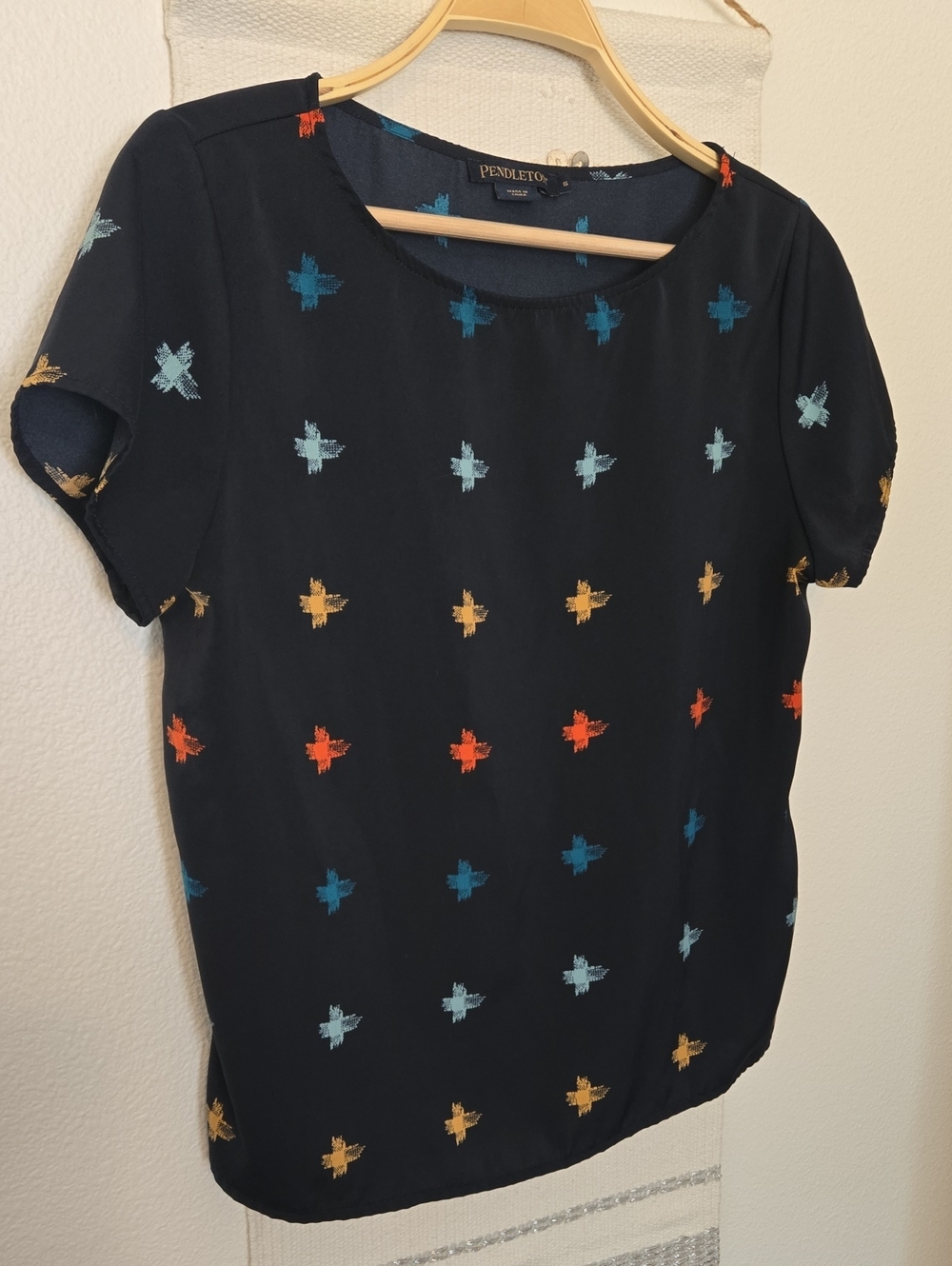 EUC Pendleton Navy Blouse Top Size S Multicolor Cross Design